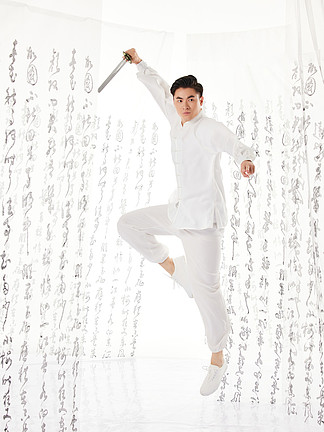 中国风男性舞剑