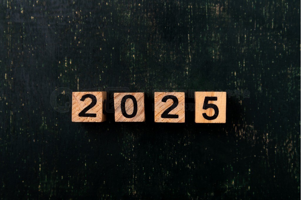 Żľľ2025