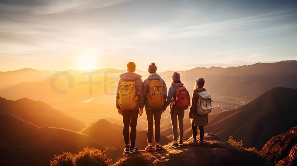 徒步场景人像摄影图一对中国夫妇和一男一女穿着户外服装,站在山顶上