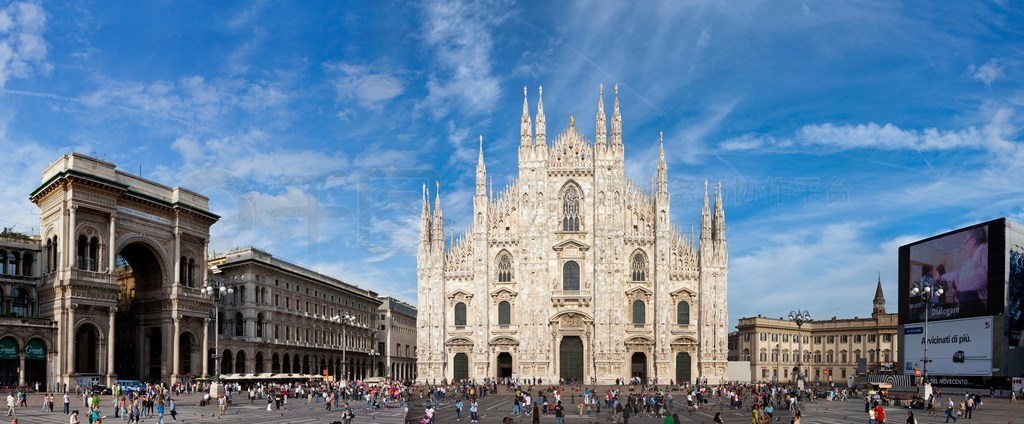 (Duomo & Piazza del Duomo)