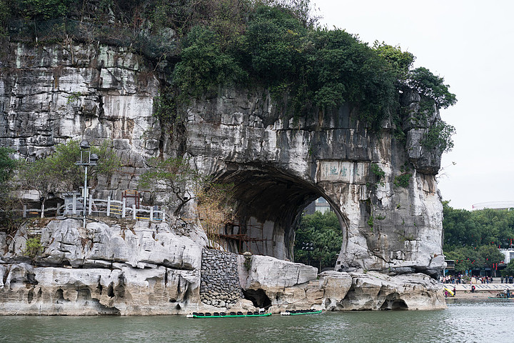 旅遊海報高清psd1011058392中國風桂林象鼻山旅遊景區手繪插畫453921