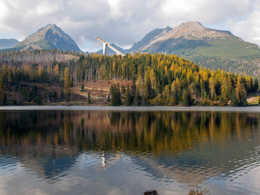 Ȼɽĺ˹工 tatra-strbske-pleso