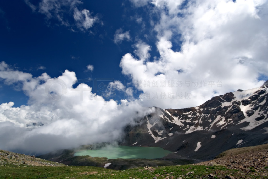 ɽ lake,caucasus.blue 죬