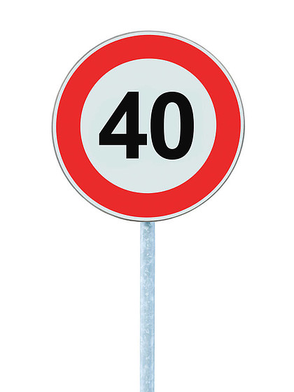 白底红圈40交通标志图片