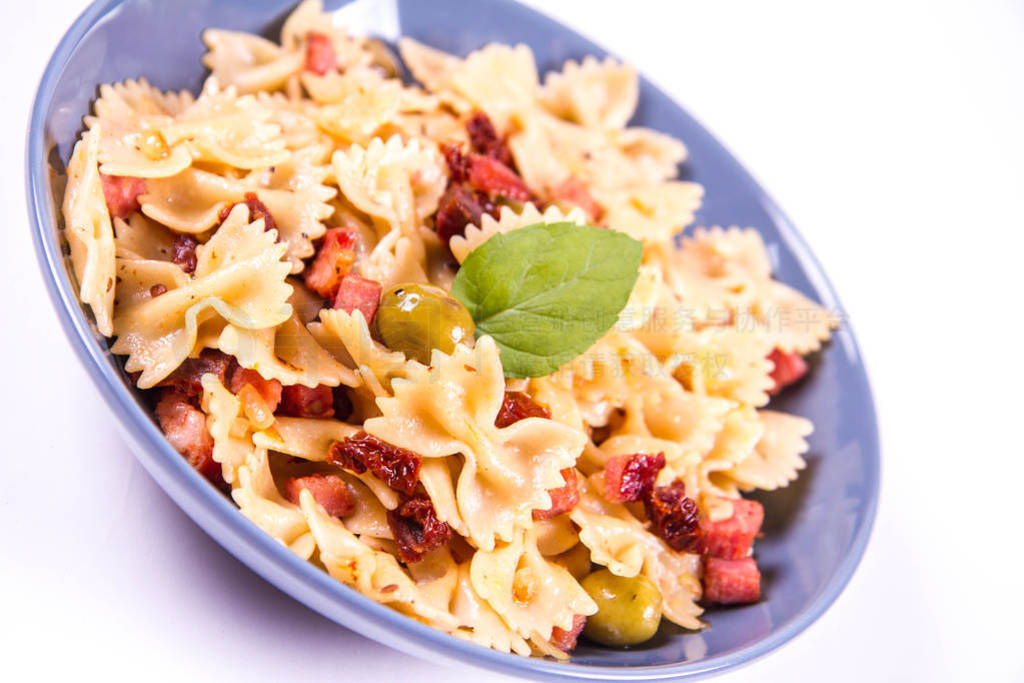 Farfalle ʳɹ, Ⱥװʱ