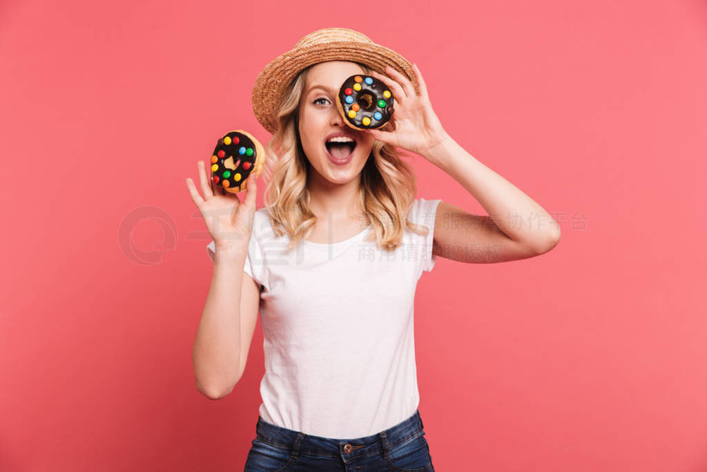 Portrait of charming blond woman 20s wearing straw hat laughing