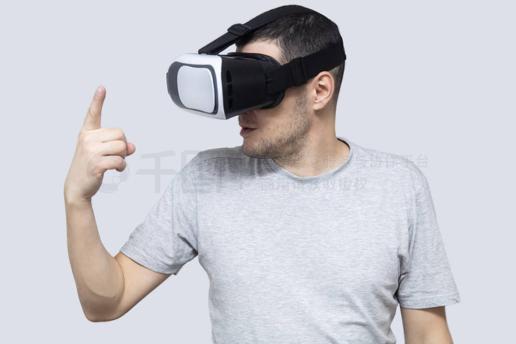 VR۾רע