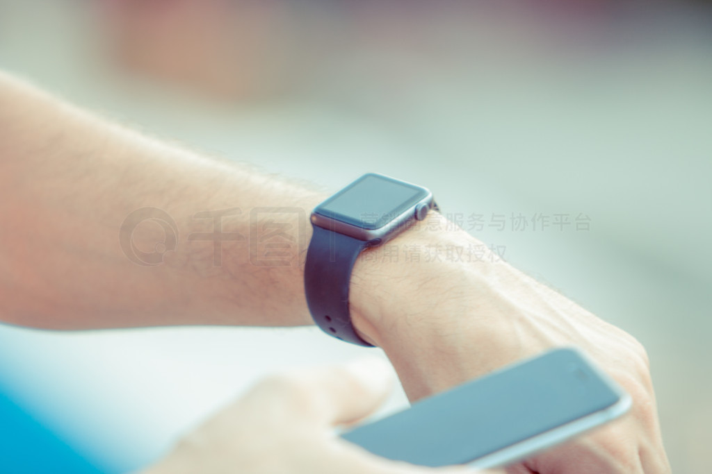 ˮصıϵĺɫ smartwatch 