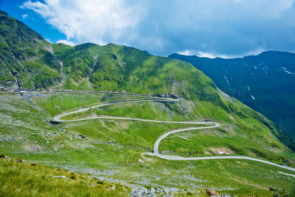 ļTransfagarasanɽڡԽǿɽ˹׳۵ɽ·֮һ