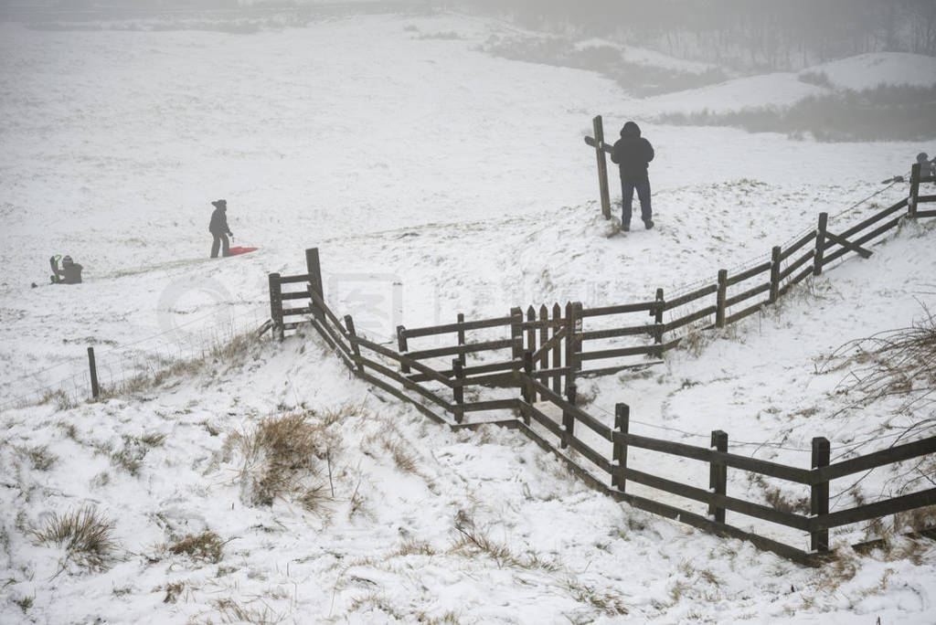 P Mam Tor ũΧ