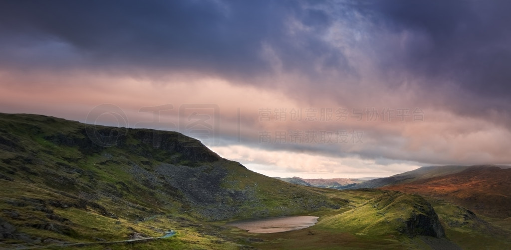 鿴˹ŵɽ carneddau ɽڼ