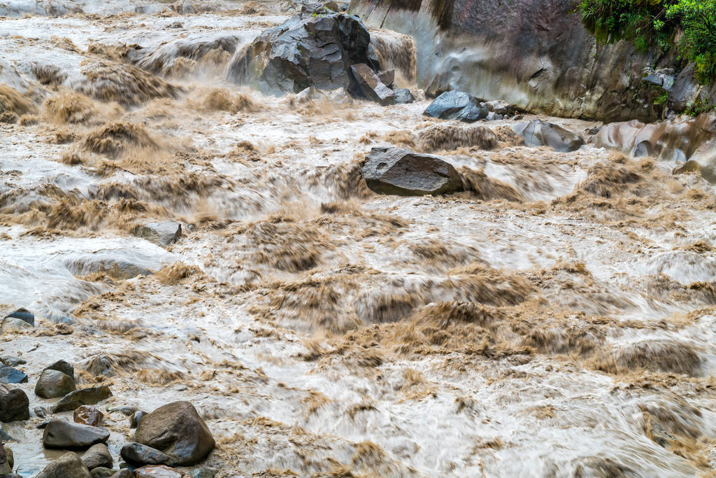 Aguas Calientes³ͺеĻˮ