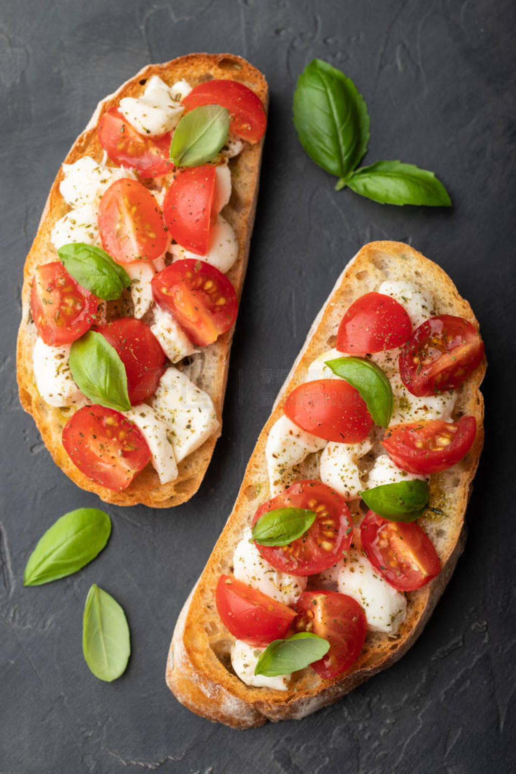 Bruschetta , ֥ʿҺںɫıͳθ˻С, θͼƽ