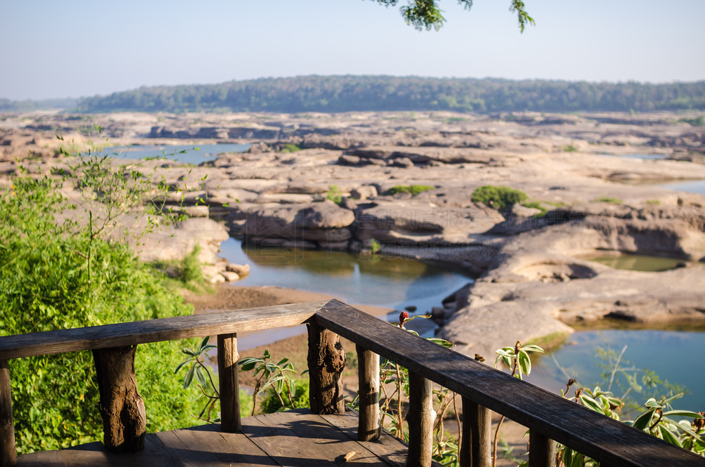 sampanbok v ?ece mekong, ubon ratchathani, Thajskoع 븮 ̩