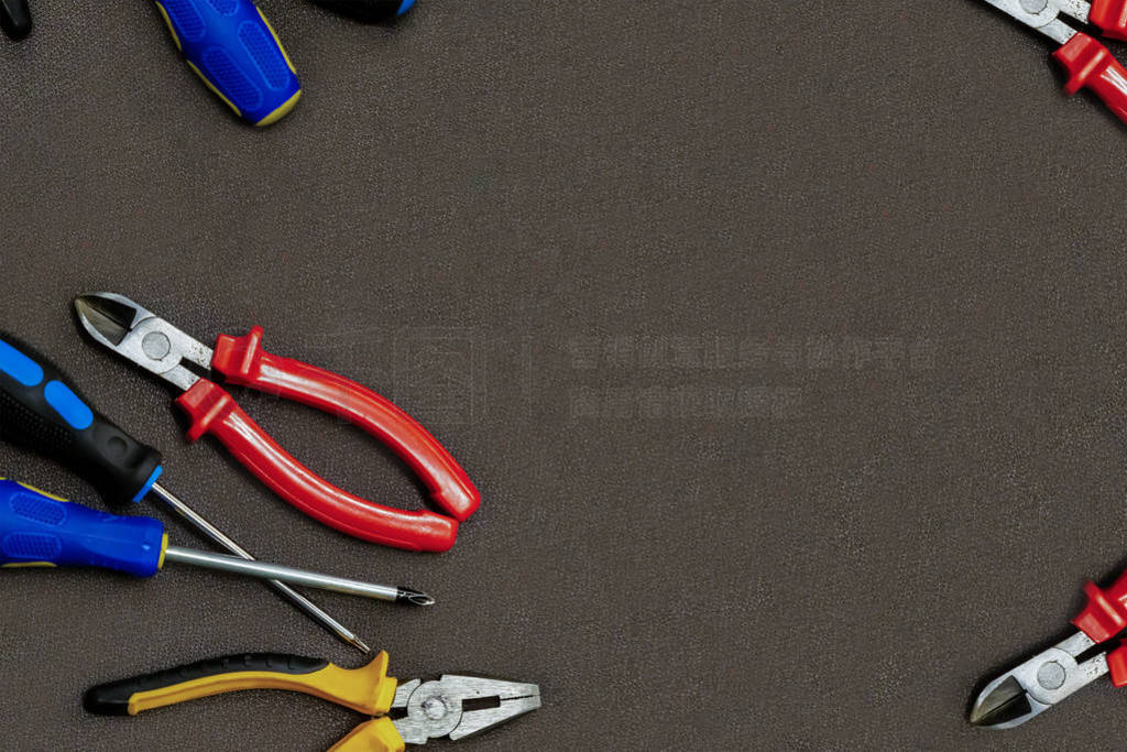 group home repair master screwdriver black yellow pliers set of