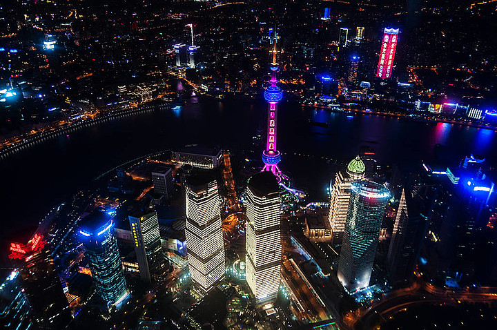 上海电视台夜景的照片图片