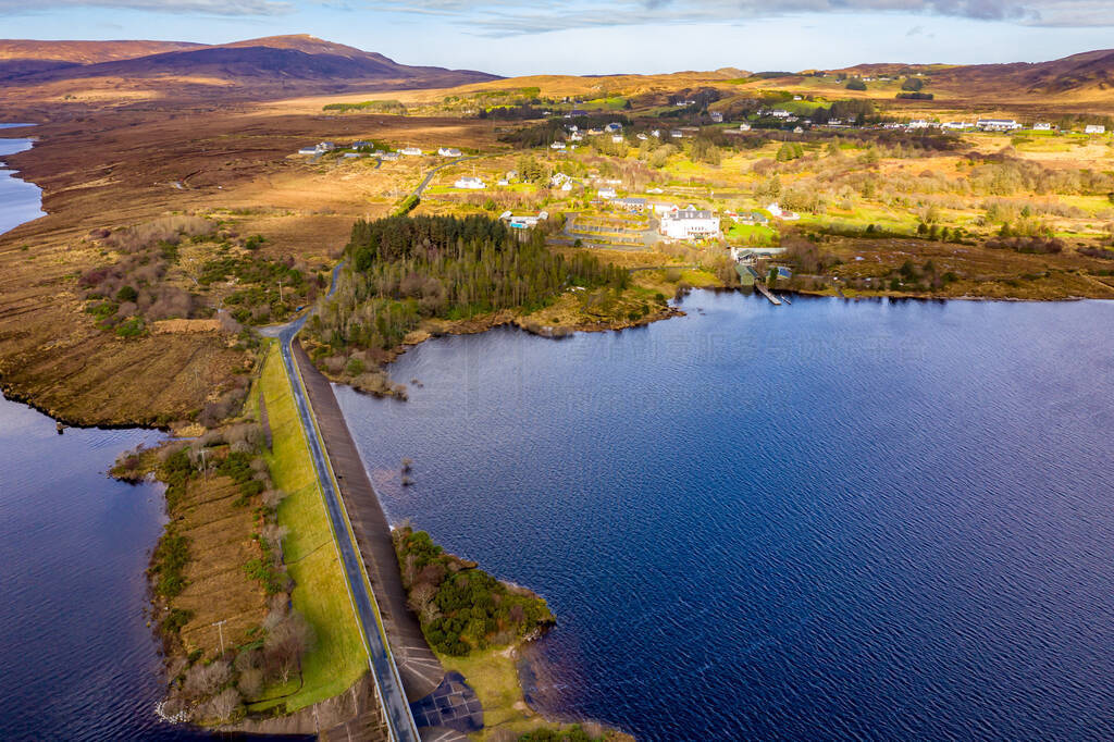 Money BegGlenshornan֮Dunlewey LoughLough Nachung Upper