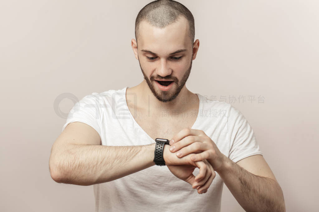 ֵѧʹ smartwatch