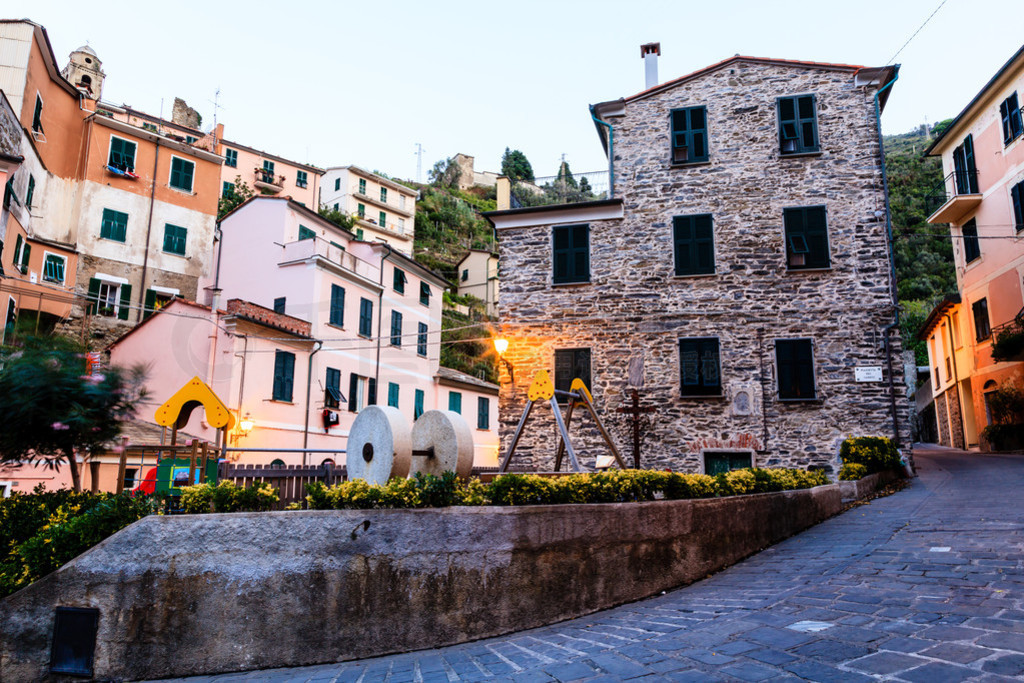 糿 塢 խ vernazza