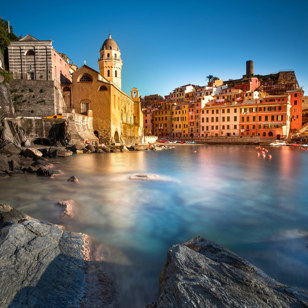 vernazza ׯ ̻ᡢ ʯͺۿϵ䡣