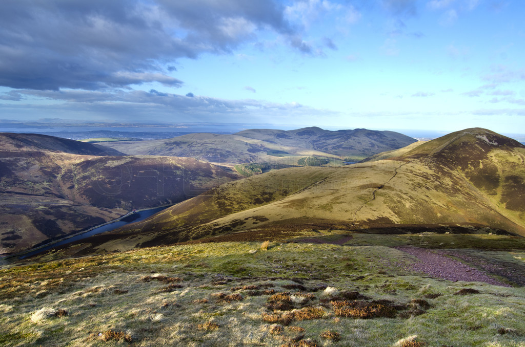 ̾Ϊֹľ˵ķɣո pentlands ɽߵɽ֮