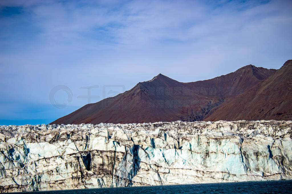 J?kulsrln Glacier Lagoon in Southern Iceland