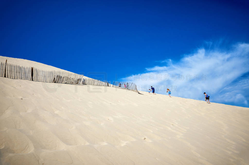  ɳƤ-ŷޣ壬̹ߵɳ dune