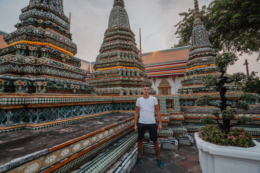 񻰰ģصģζȼ١һڹΧɢȵWat Pho-Է