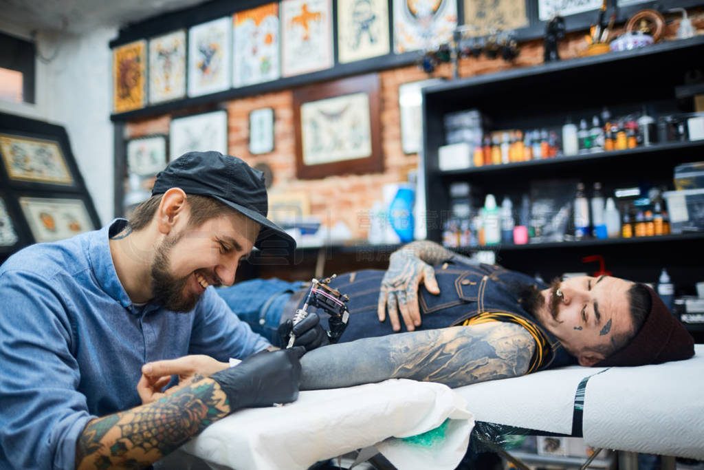 tattooer ڴͻ˵ñ