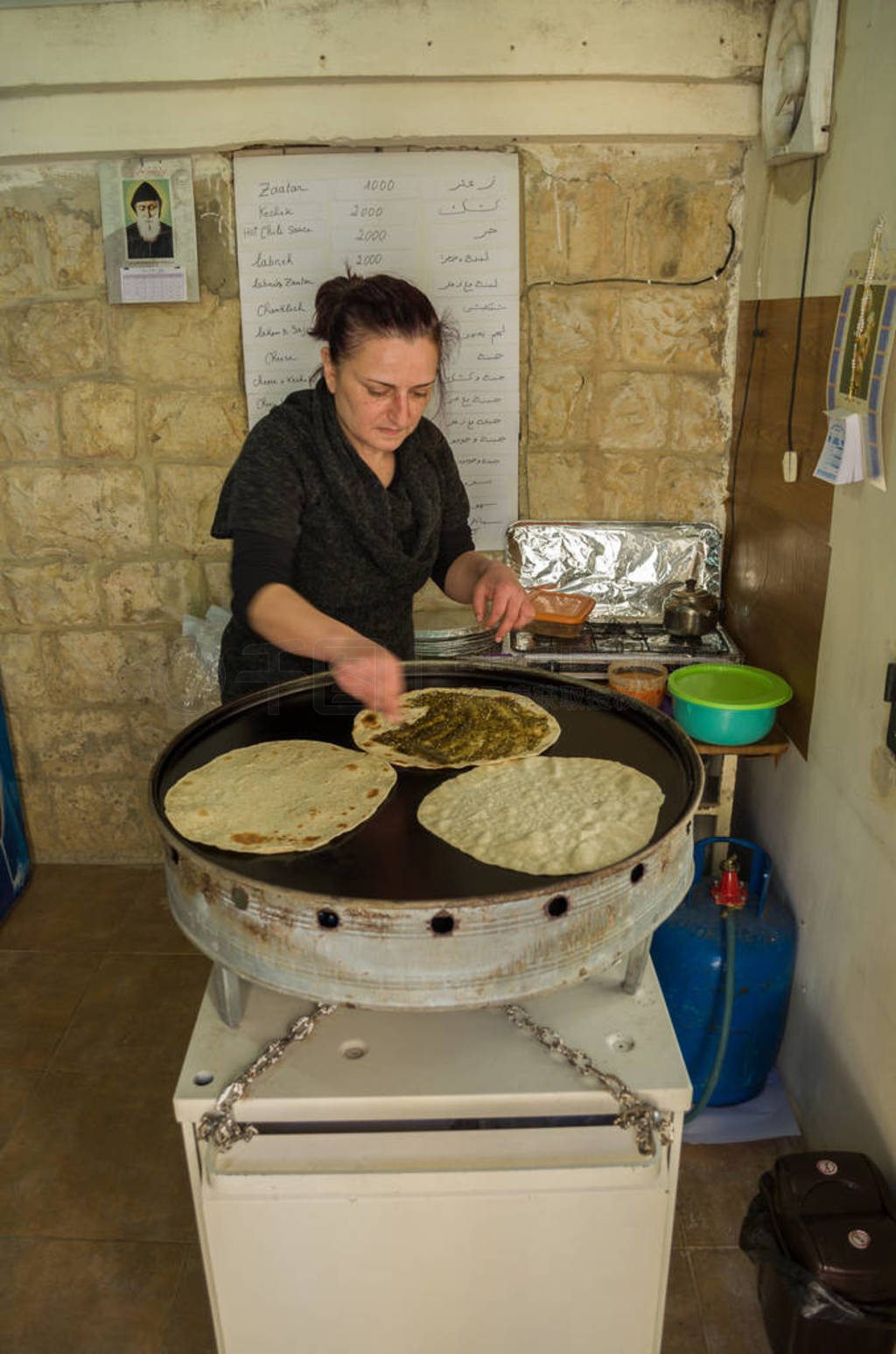 ۿ, 2017405: ۸Ů׼͵ʳ, ׼ Zaatar Manoucher