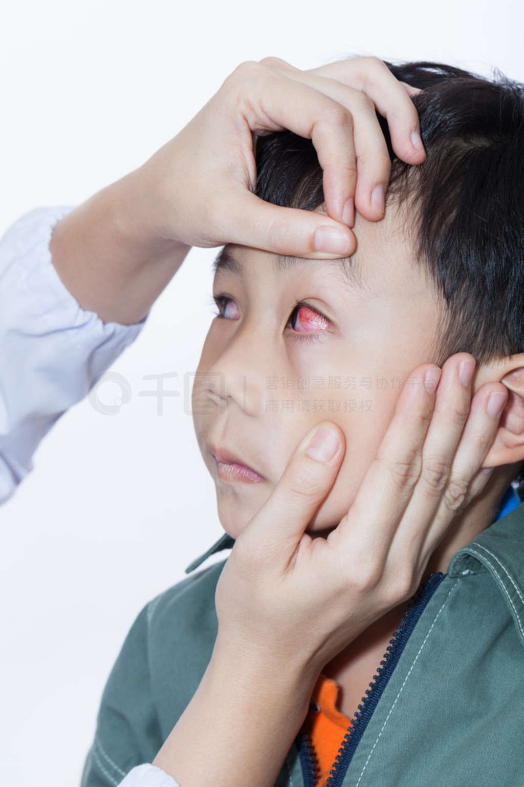 黄斑是个啥？听说高度近视患者更容易出现黄斑病变是真的吗？|黄斑|高度近视|病变_新浪新闻