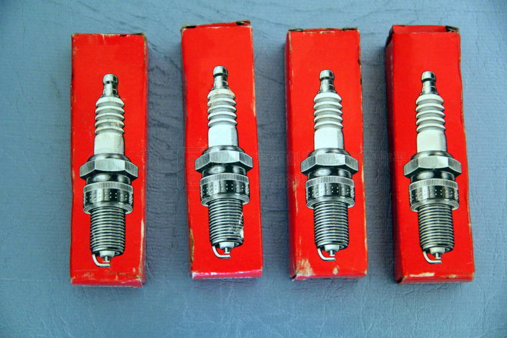 The spark plugs in the old packaging