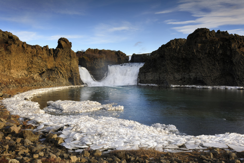 Hjalparfoss ٲ