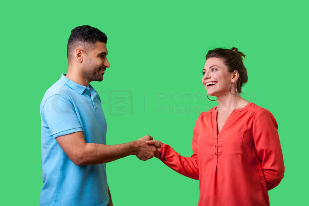 Nice to meet you! Portrait of happy young couple in casual wear