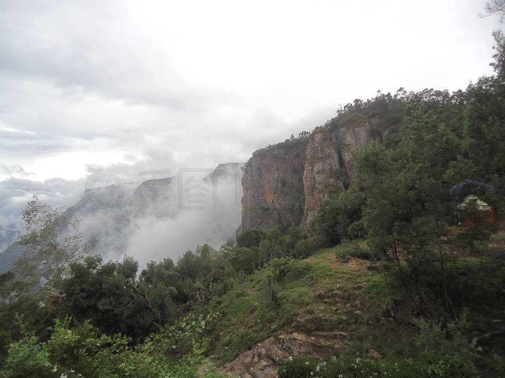 Enchanting Kodaikanal Pillar Rocks view point