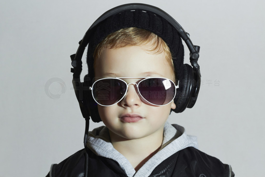 СС djк̫ headphones.5 꺢ֵĶdeejay