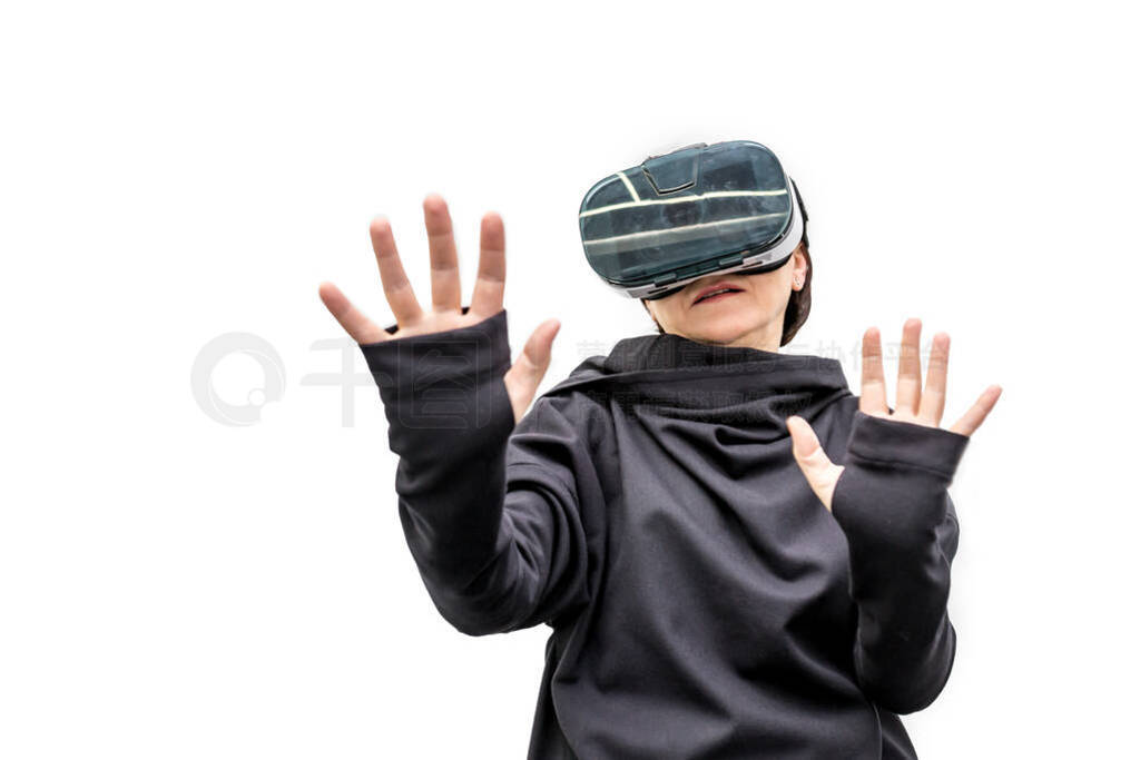 ϸ360ʵ۾Ϸڰɫϡ3D豸Сߣ3DռйۿкֵĵӰӲֽVR AR