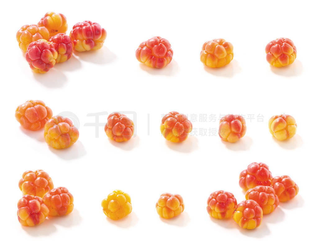 Ұ cloudberries