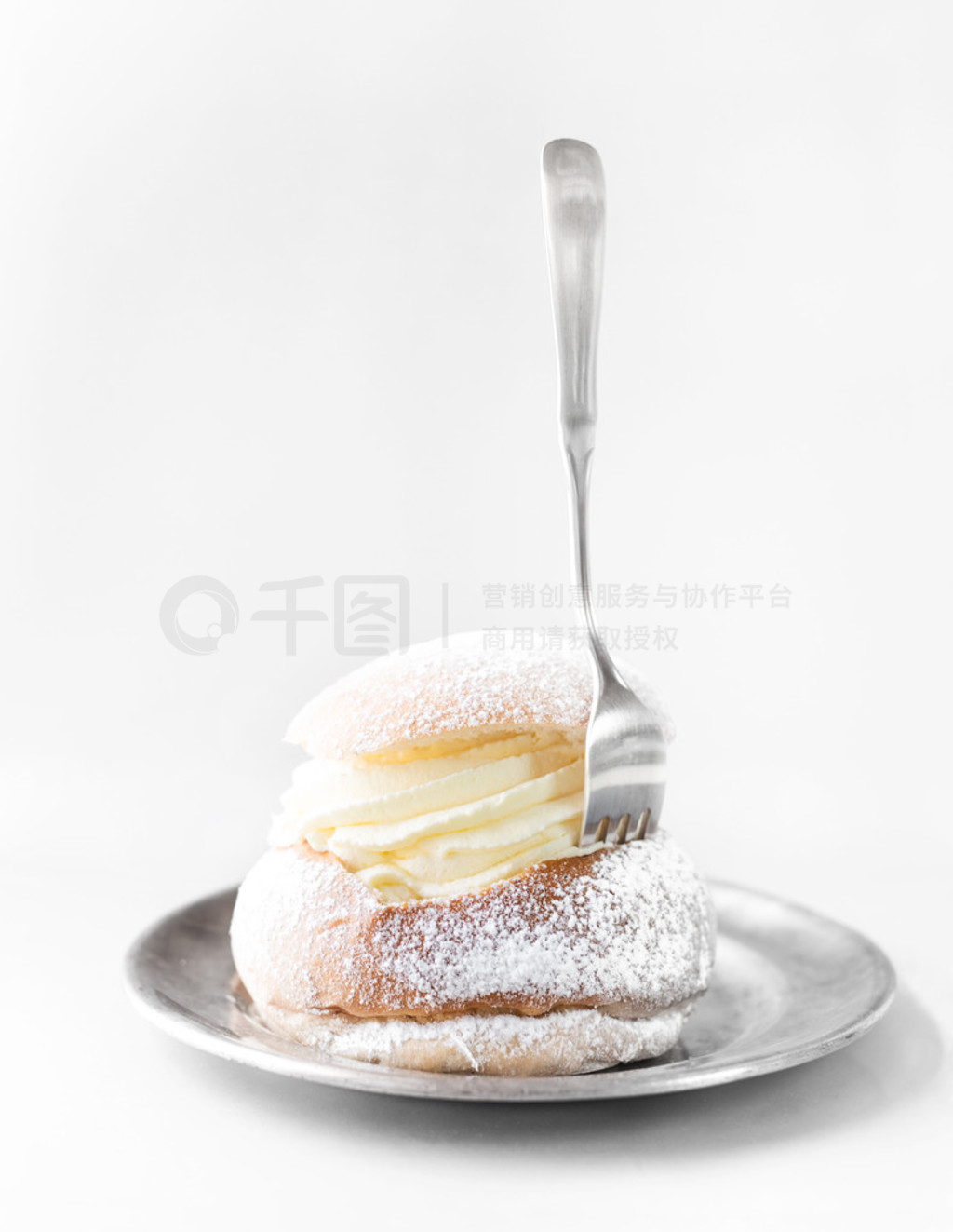 Semla ɫ