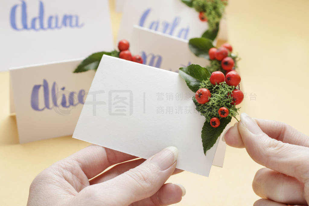How to make christmas place name cards with handwritten letters