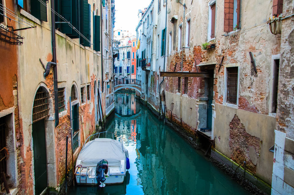 Shabby chic of Venice.