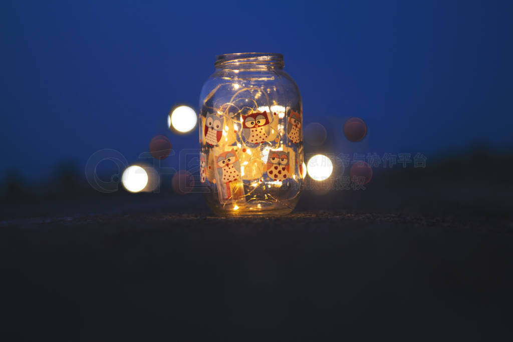 2018718գڿNova Kahovka:Jar with glowing Christma