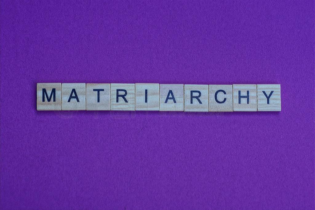 ɫϵľĸƴдMatriarchy