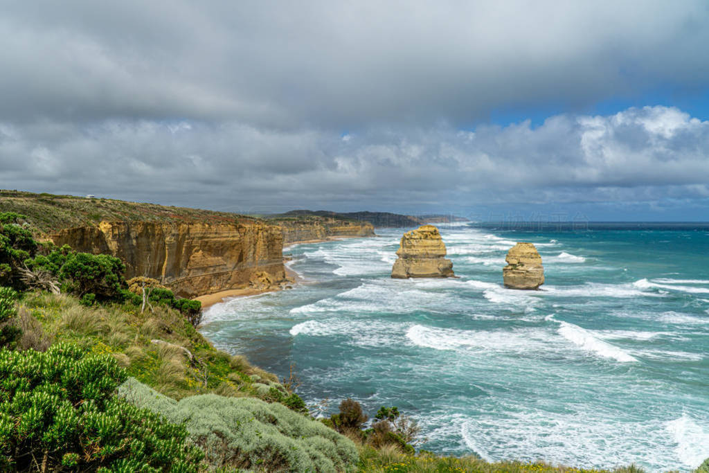 Port Campbell National Park is located 285 km west of Melbourne