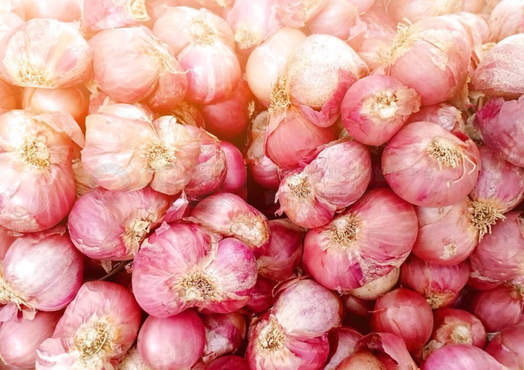 Organic red onion in local market