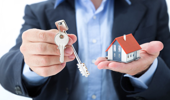 房地产经纪人提供房子钥匙