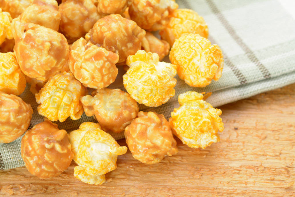 Caramel popcorn