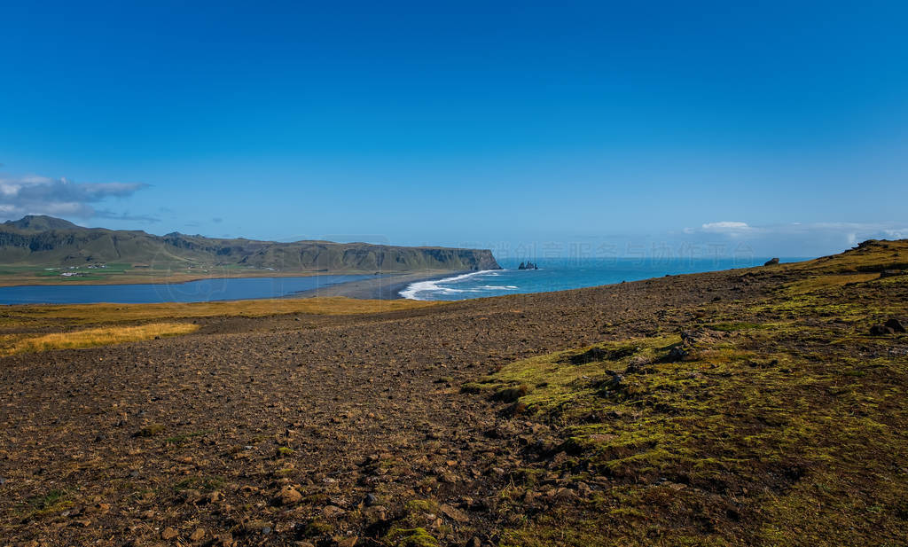 ReynisdrangarҲλblack Reynisfjara̲ϲά˸Ĵ󺣰20199