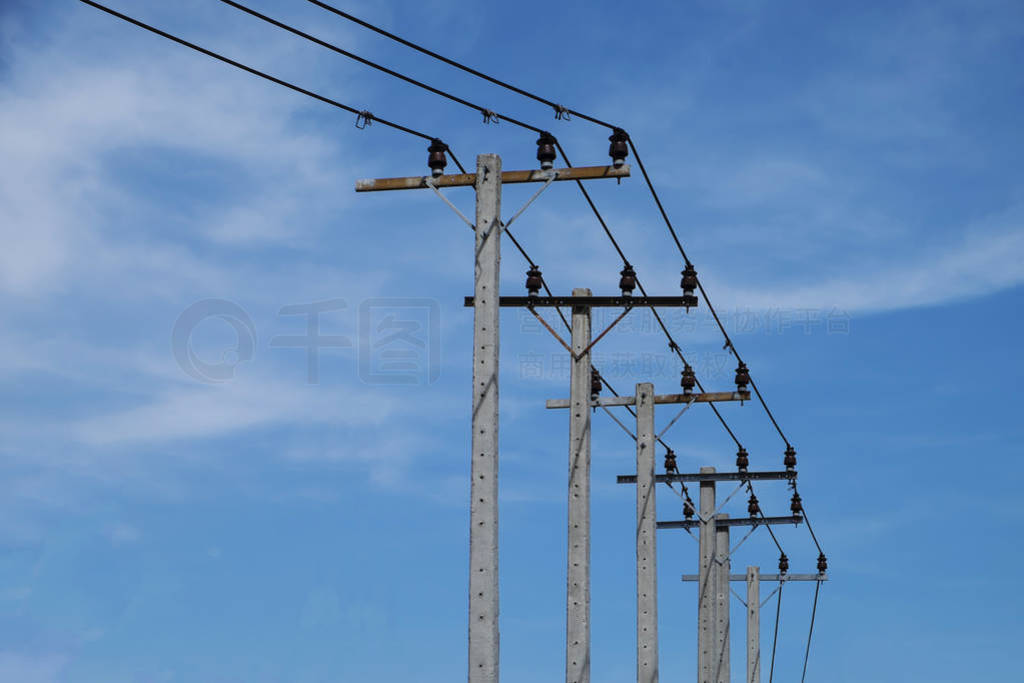 The electric pole and electric transformer