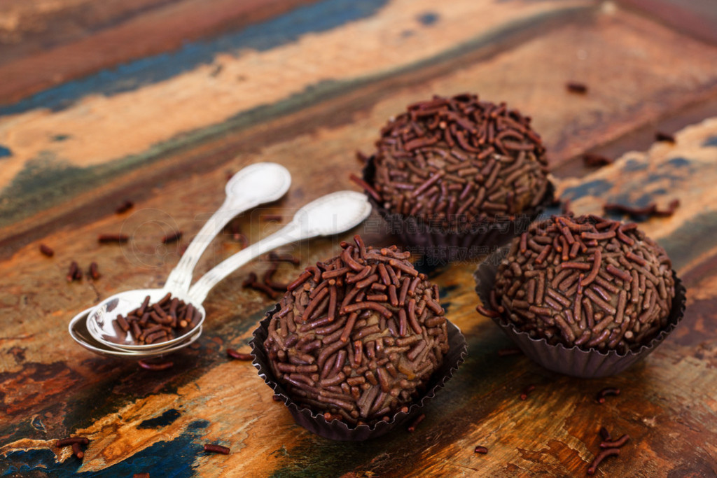 ɿ¶ǹ brigadeiro